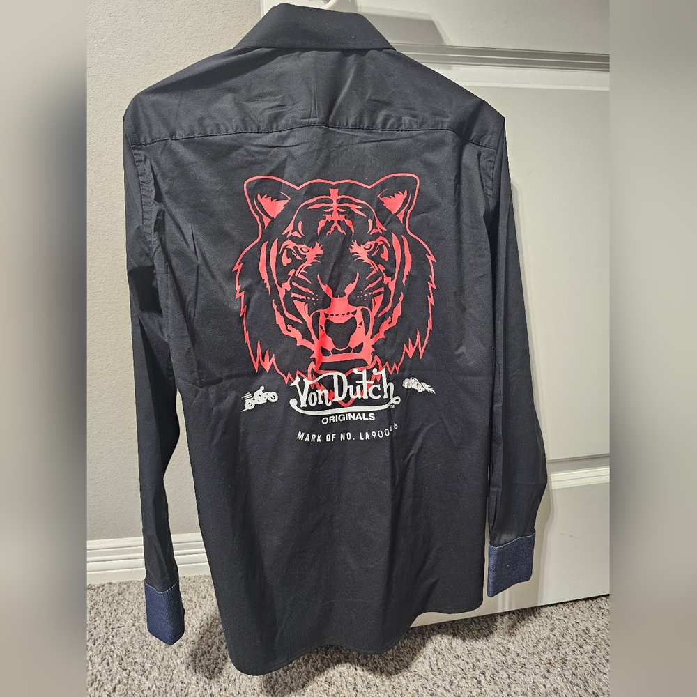 Von Dutch Black Shirt Jacket with Red Tiger Graphic